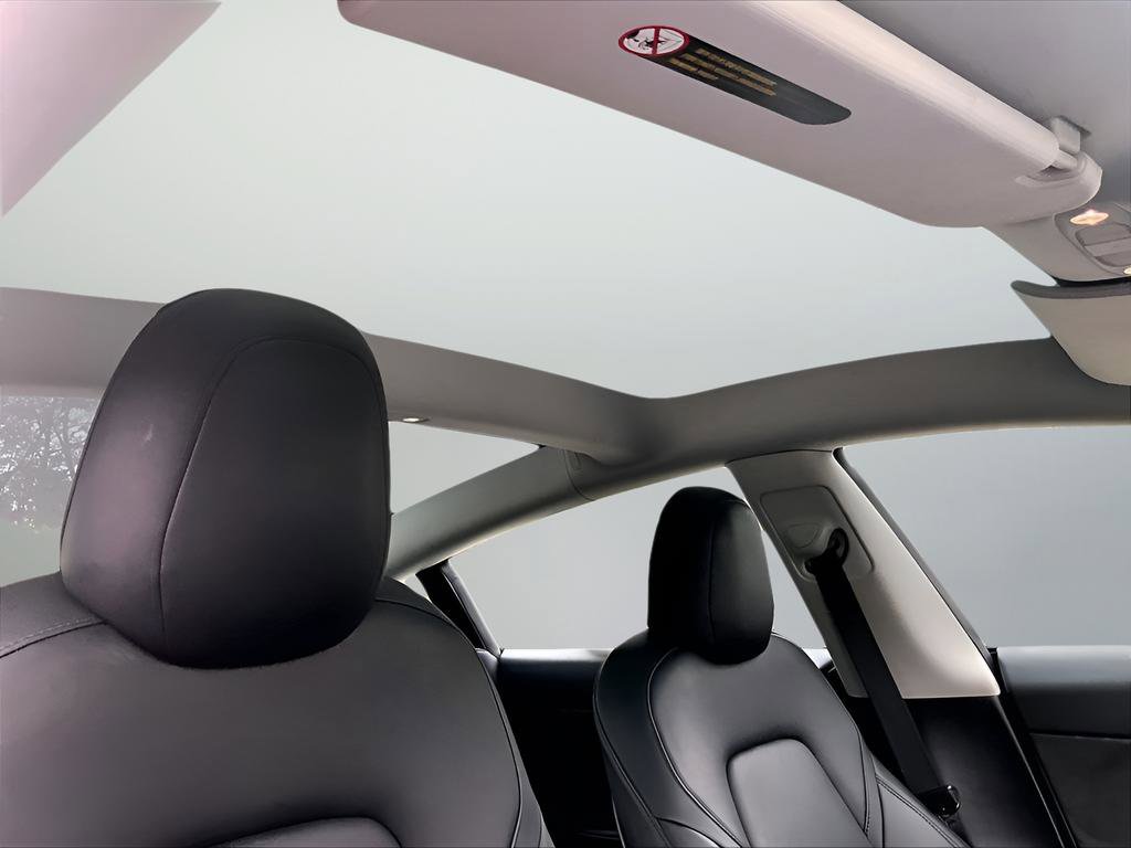 Used 2023 Tesla Model 3 Standard Range image 18