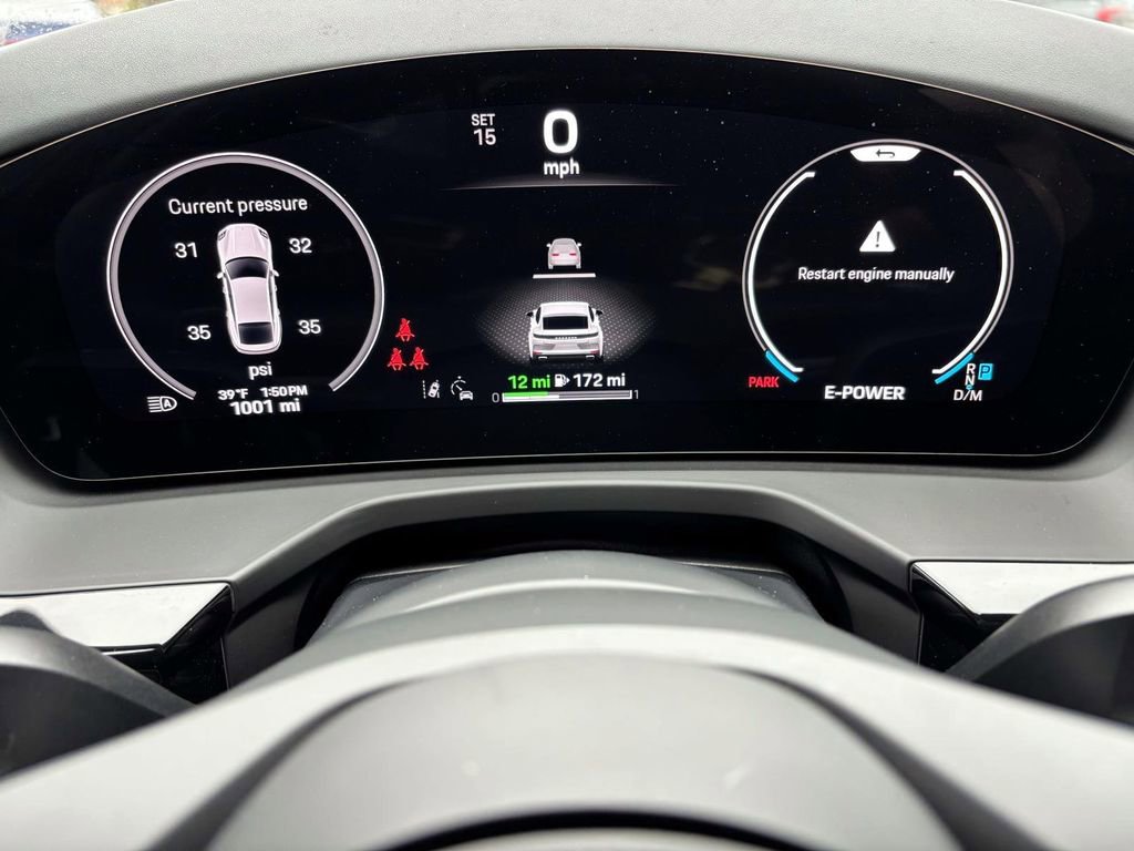 Used 2025 Porsche Panamera 4 image 30