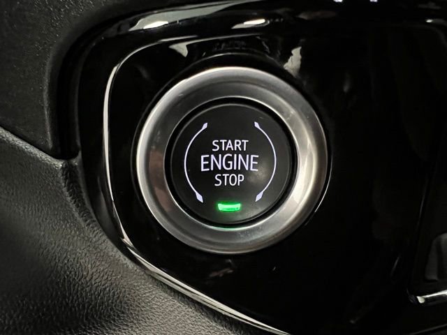 Used 2024 Chevrolet Silverado 2500 ZR2 w/ Technology Package image 34