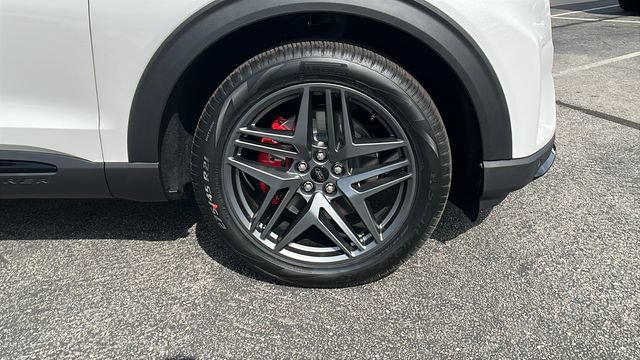 New 2026 Ford Explorer ST-Line w/ ST-Line Street Pack RWD image 9
