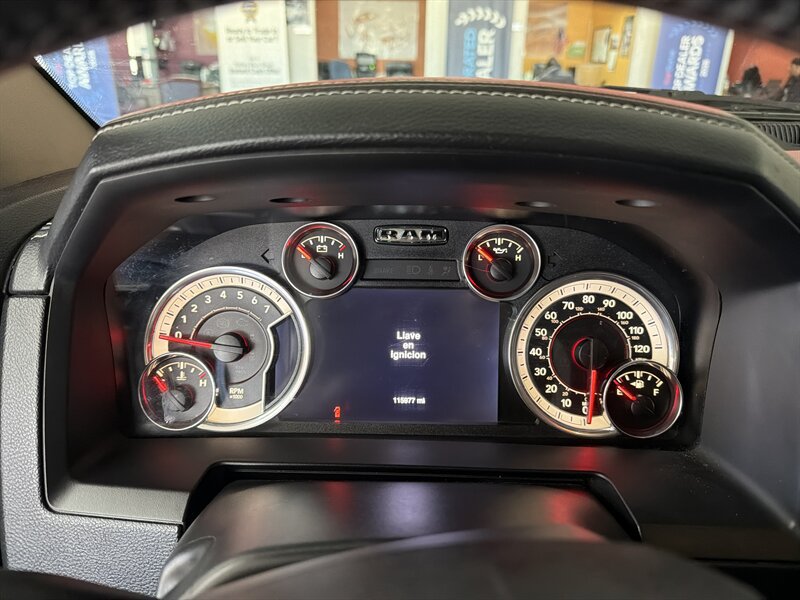 Used 2016 RAM 1500 Laramie RWD image 11