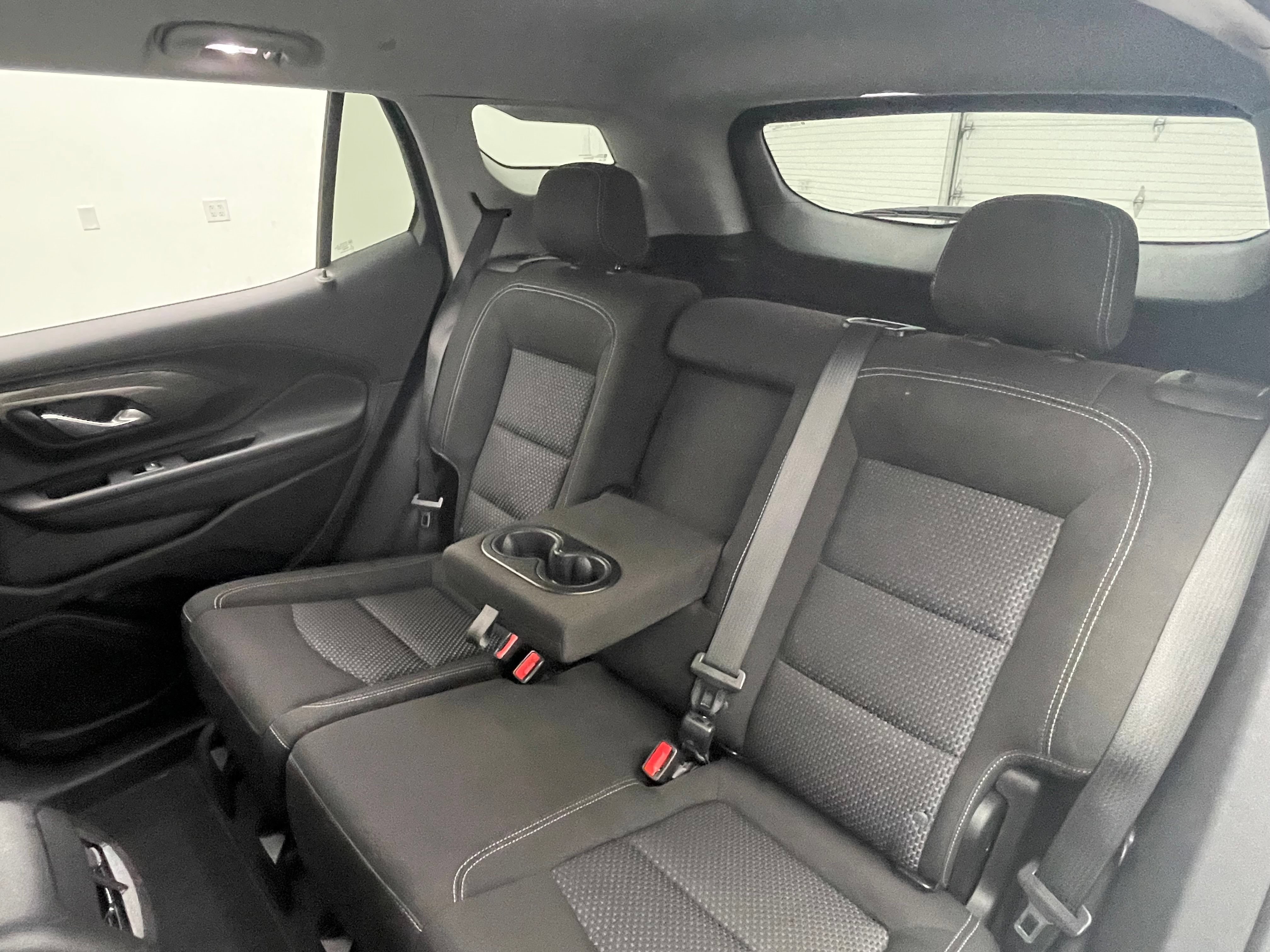Used 2024 GMC Terrain SLE FWD image 36