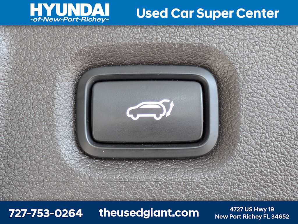 Used 2020 Hyundai Santa Fe Limited image 13