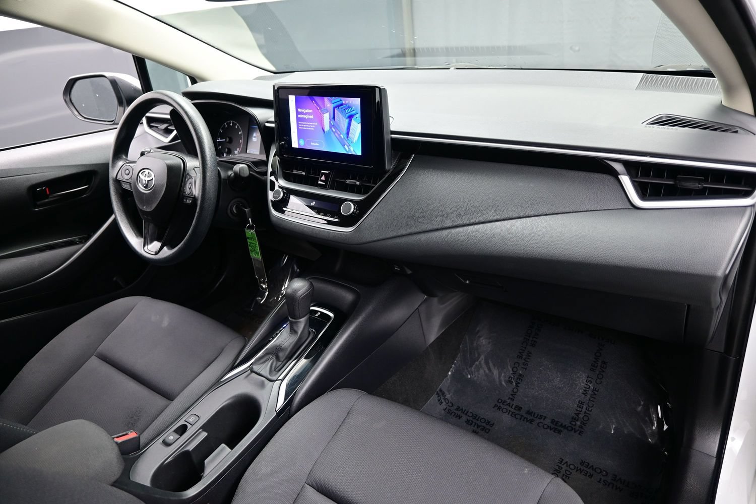 Used 2024 Toyota Corolla LE FWD image 14