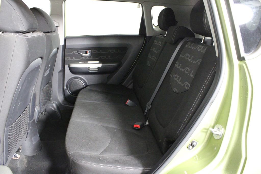 Used 2012 Kia Soul + image 10