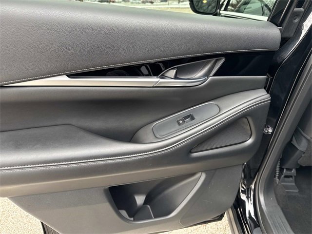 Used 2023 INFINITI QX60 Pure image 10