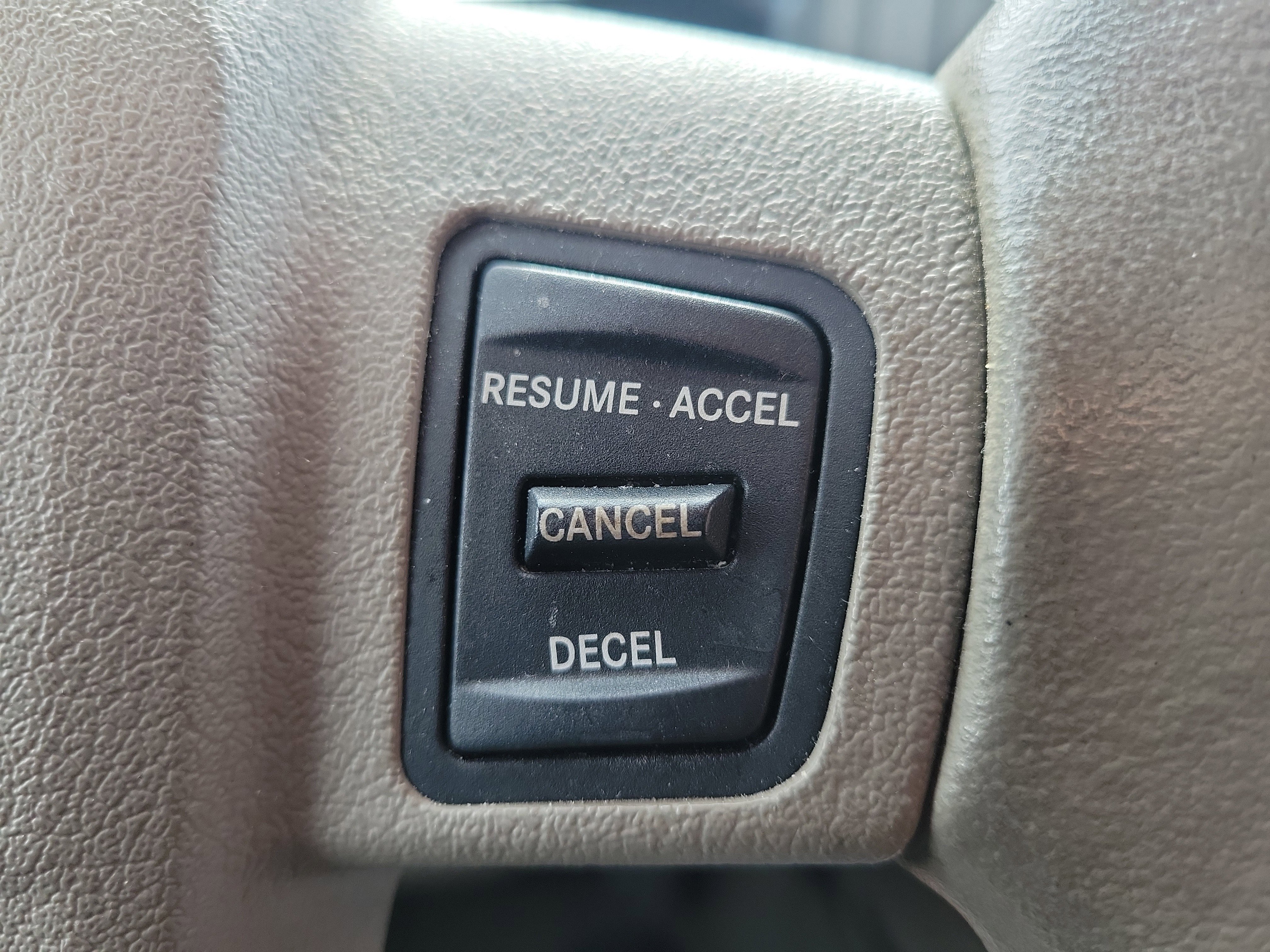 Used 2005 Jeep Grand Cherokee Limited RWD image 23