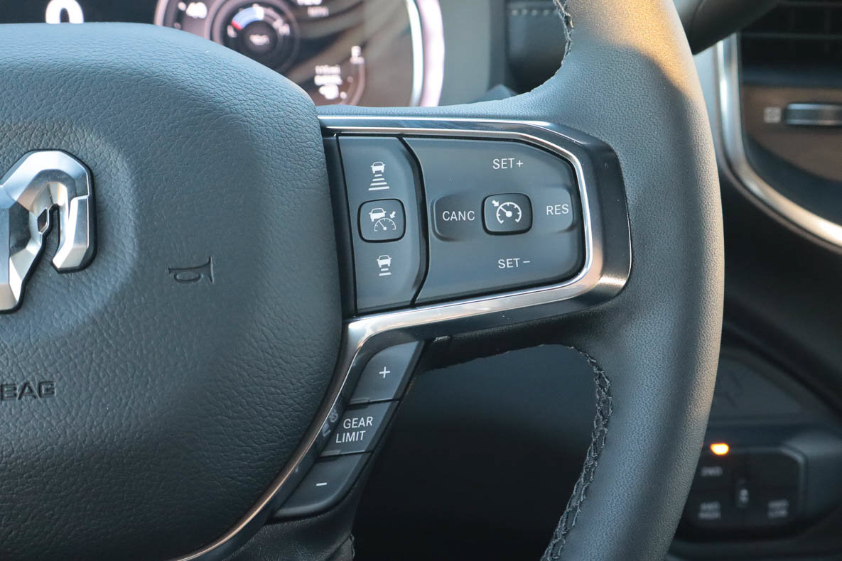 New 2027 RAM 2500 Laramie AWD/4WD image 35