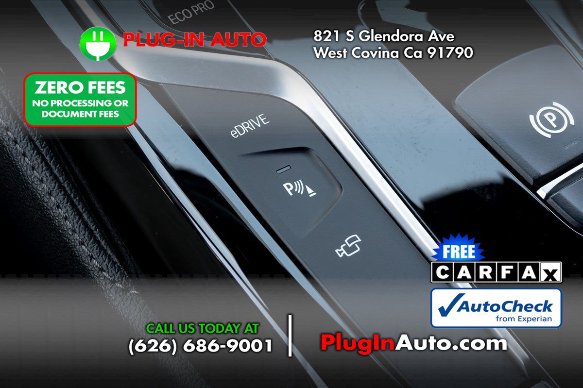 Used 2019 BMW 530e xDrive w/ Premium Package AWD/4WD image 26