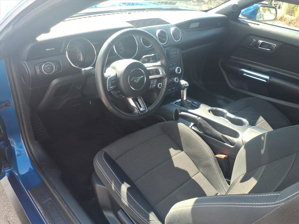 Used 2017 Ford Mustang Convertible image 10