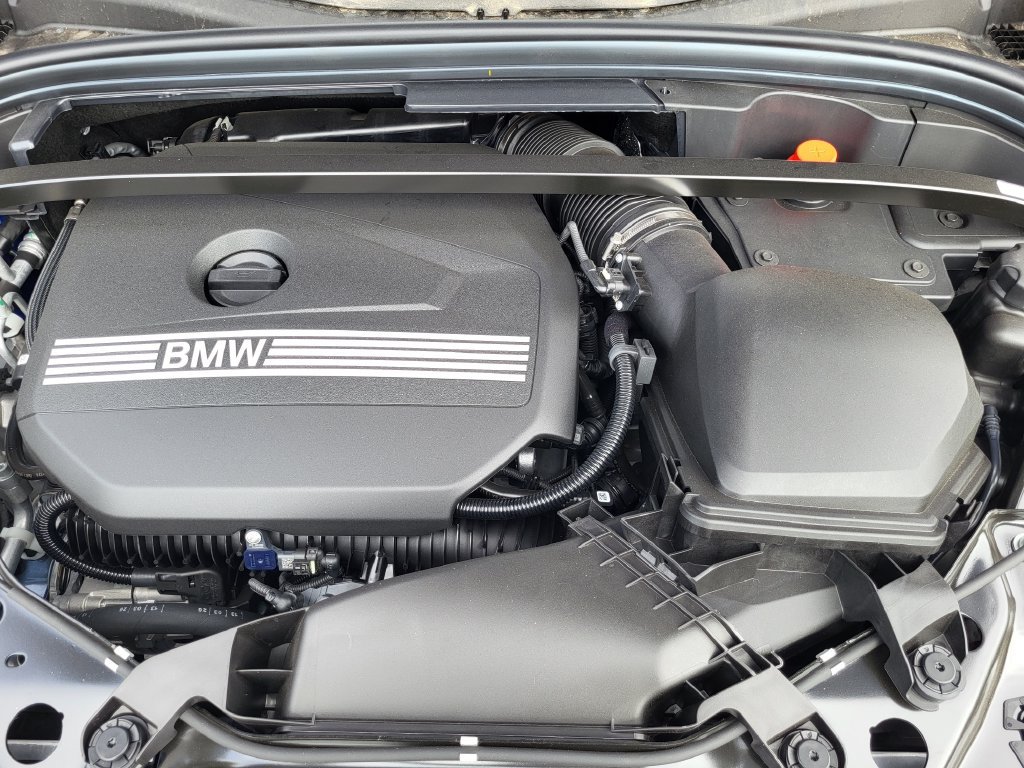 New 2026 BMW X2 xDrive28i w/ Technology Package AWD/4WD image 19
