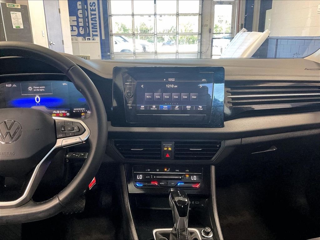 Used 2025 Volkswagen Jetta S FWD image 18