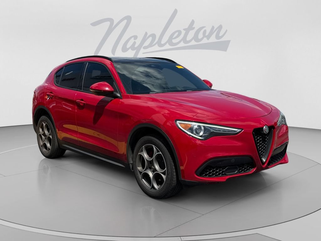 Used 2023 Alfa Romeo Stelvio Sprint AWD/4WD image 8