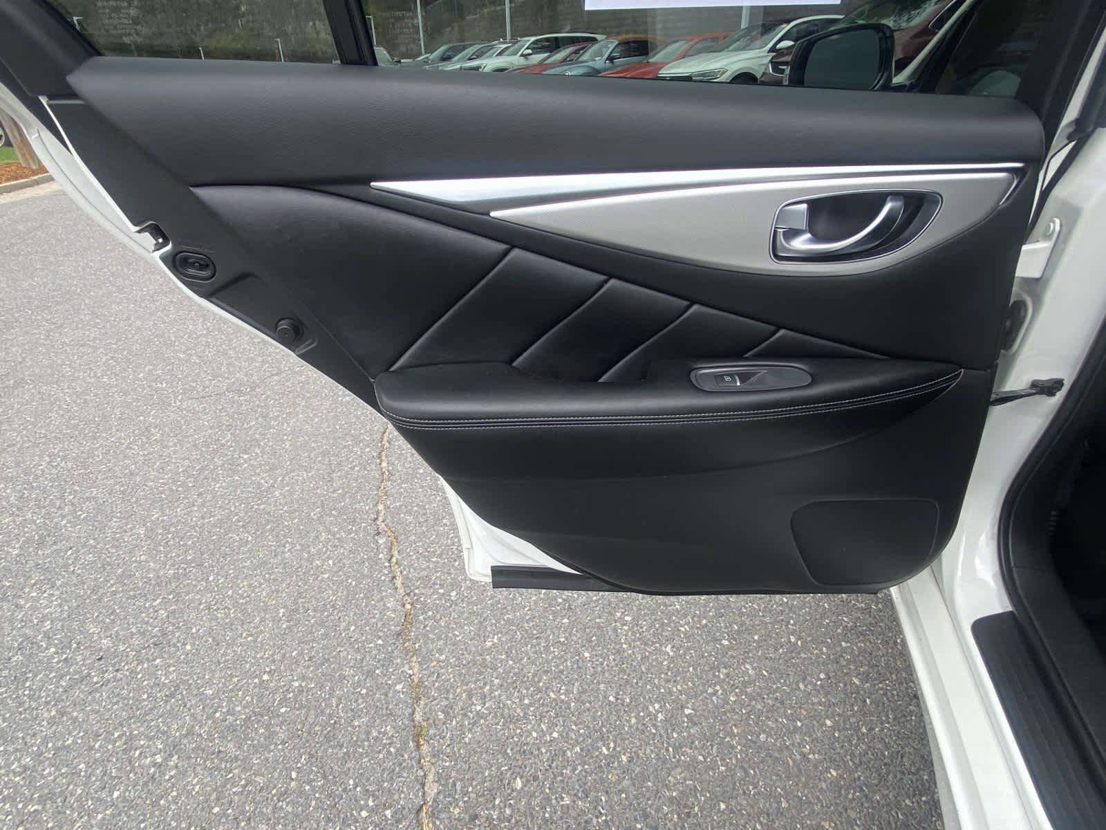 Used 2020 INFINITI Q50 Luxe w/ Essential Package (3.0T Luxe) AWD/4WD image 30