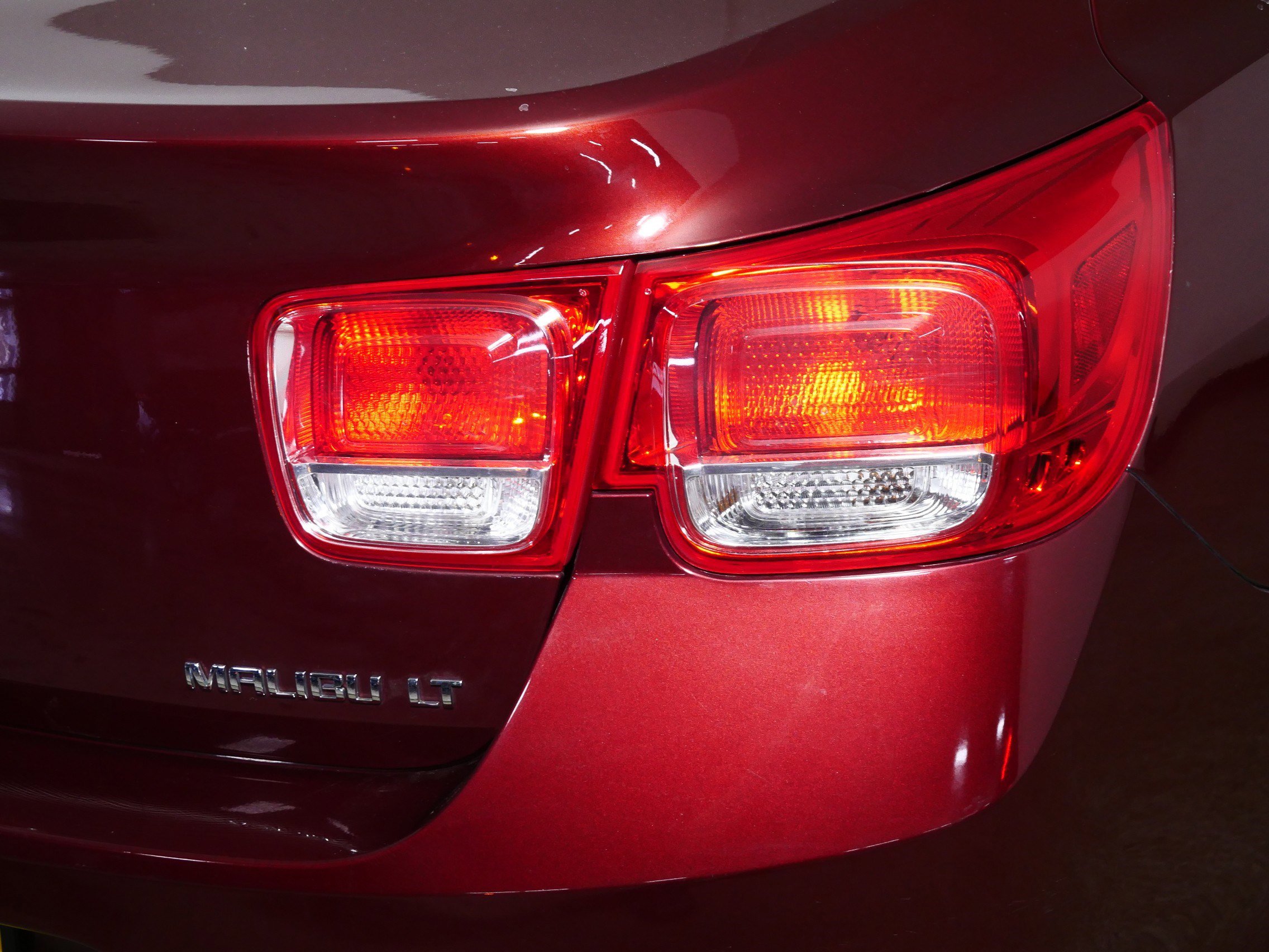 Used 2015 Chevrolet Malibu LT FWD image 17