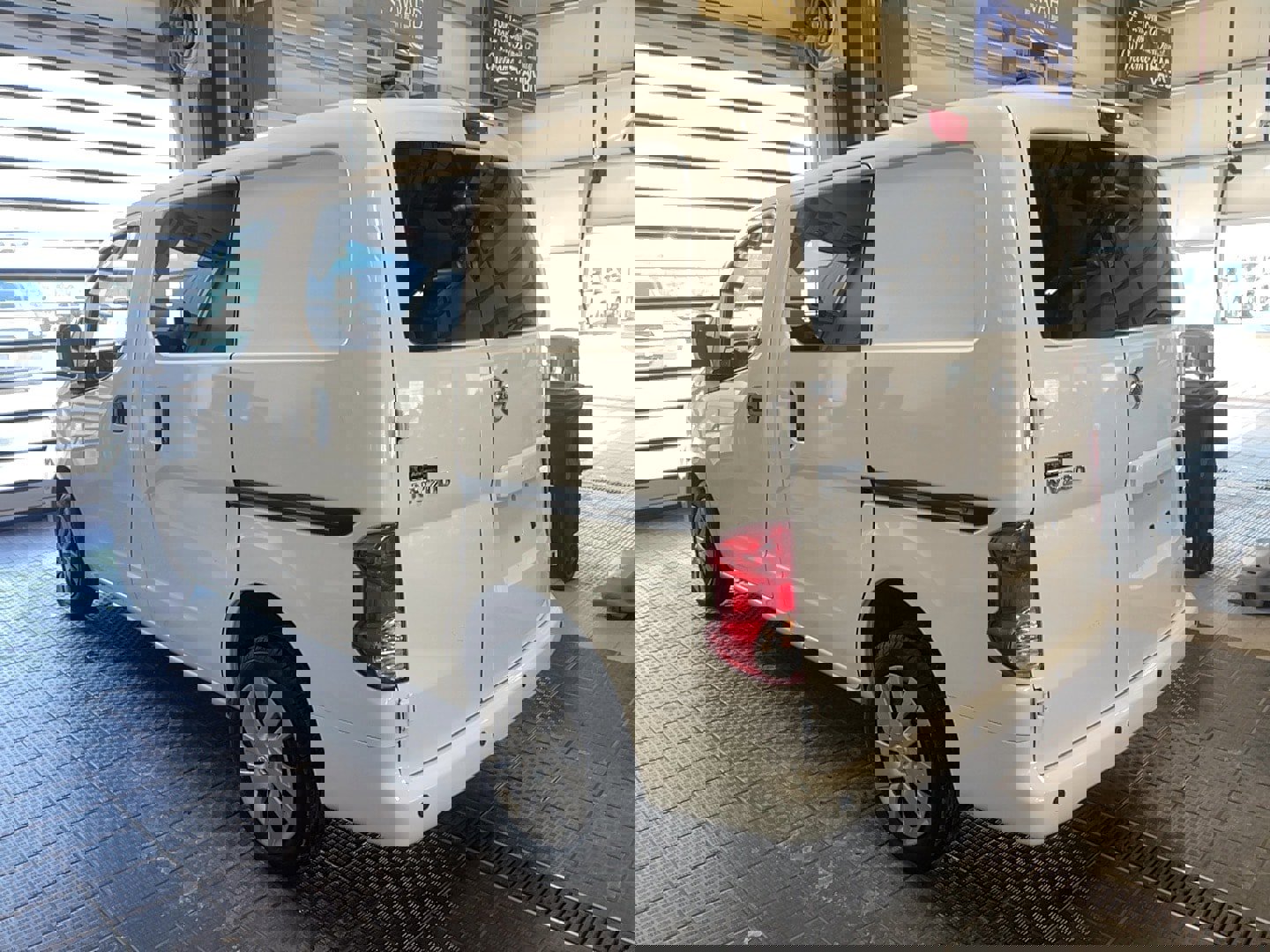 Used 2021 Nissan NV200 SV w/ Sliding Door Glass Package image 17