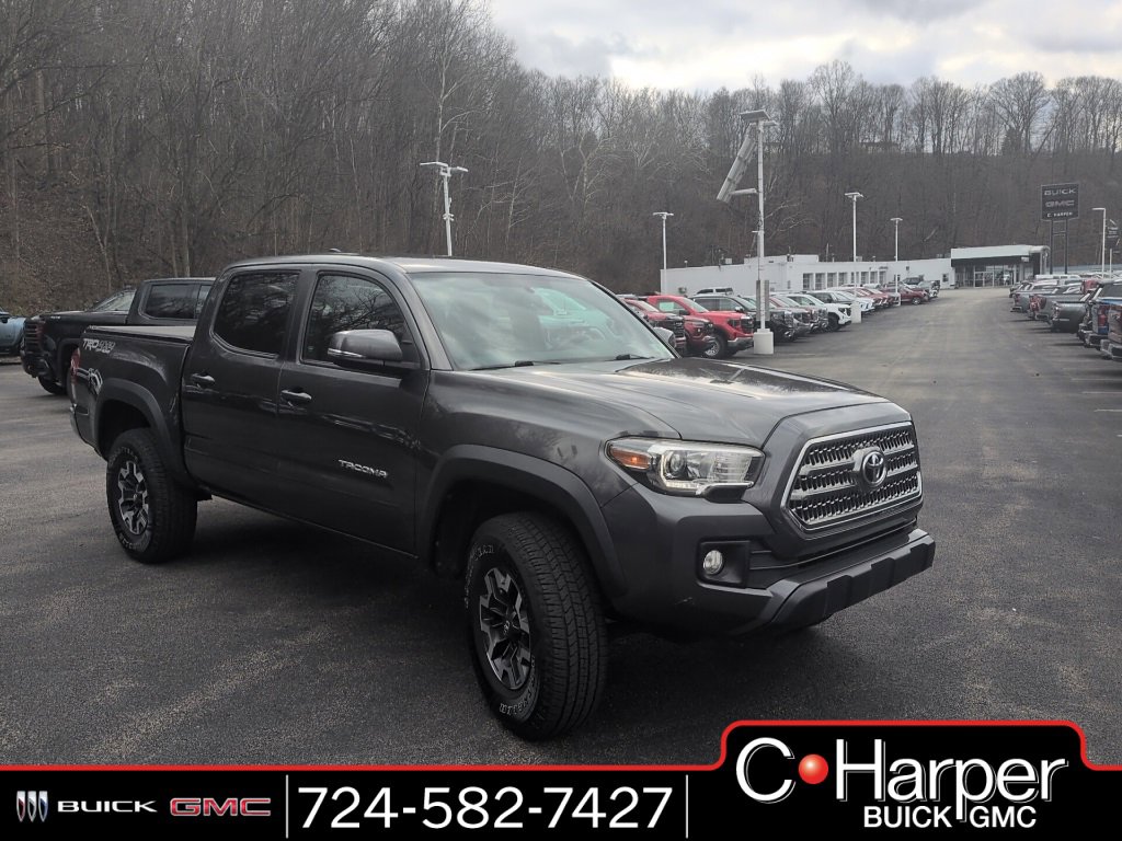 Used 2017 Toyota Tacoma TRD Off-Road video 1