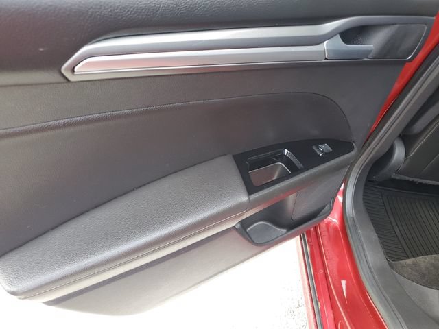 Used 2013 Ford Fusion Titanium FWD image 15