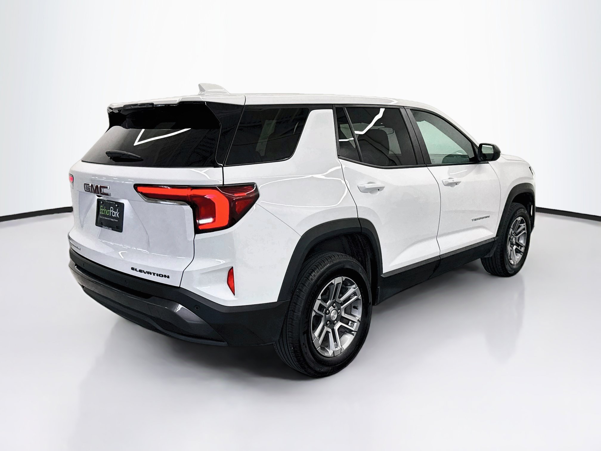 Used 2025 GMC Terrain Elevation FWD image 9