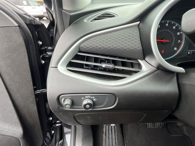 Used 2023 Chevrolet Malibu LT image 22