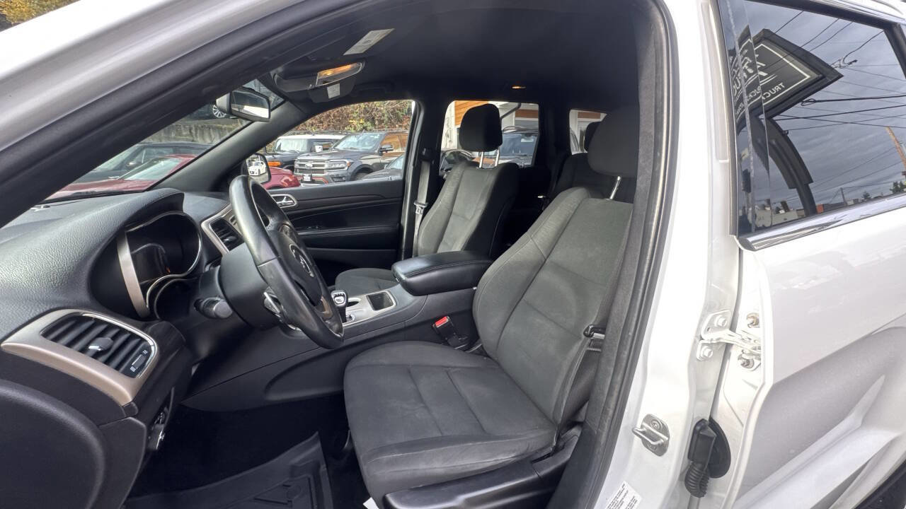 Used 2014 Jeep Grand Cherokee Laredo w/ Quick Order Package 23E image 28