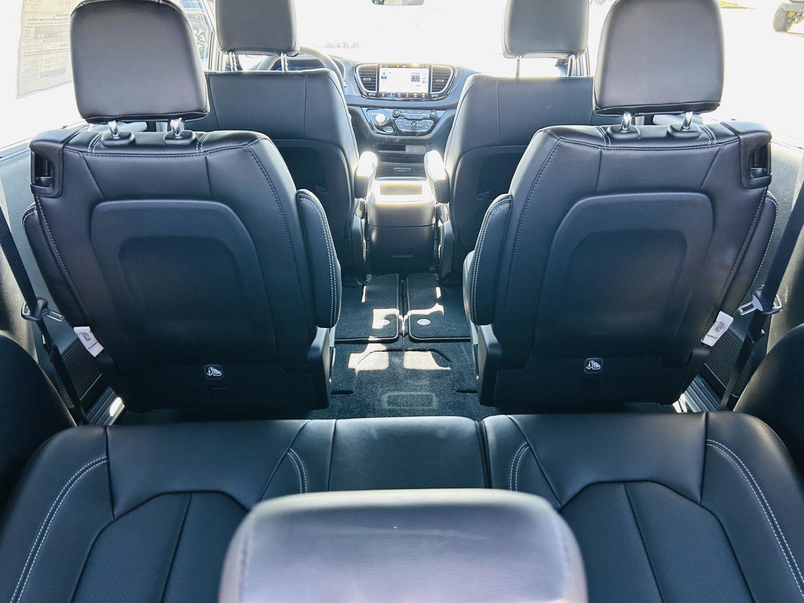 New 2026 Chrysler Voyager LX FWD image 28