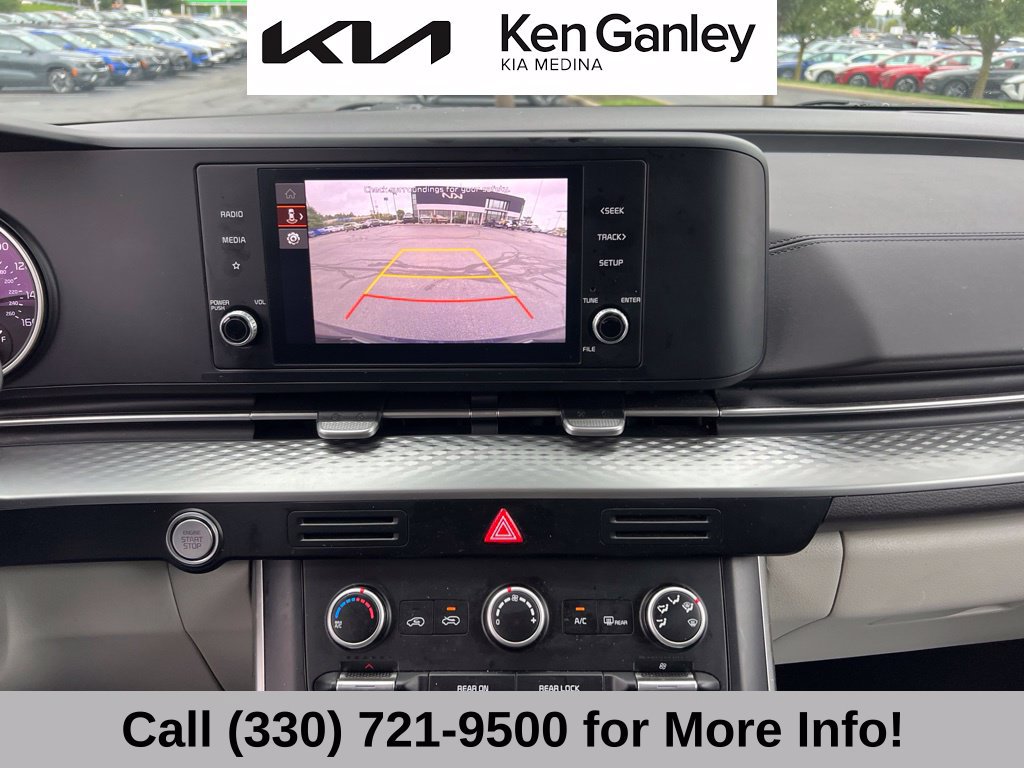 Certified 2024 Kia Carnival LX FWD image 36
