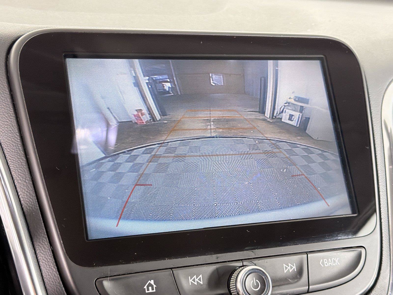 Used 2018 Chevrolet Equinox Premier FWD image 27