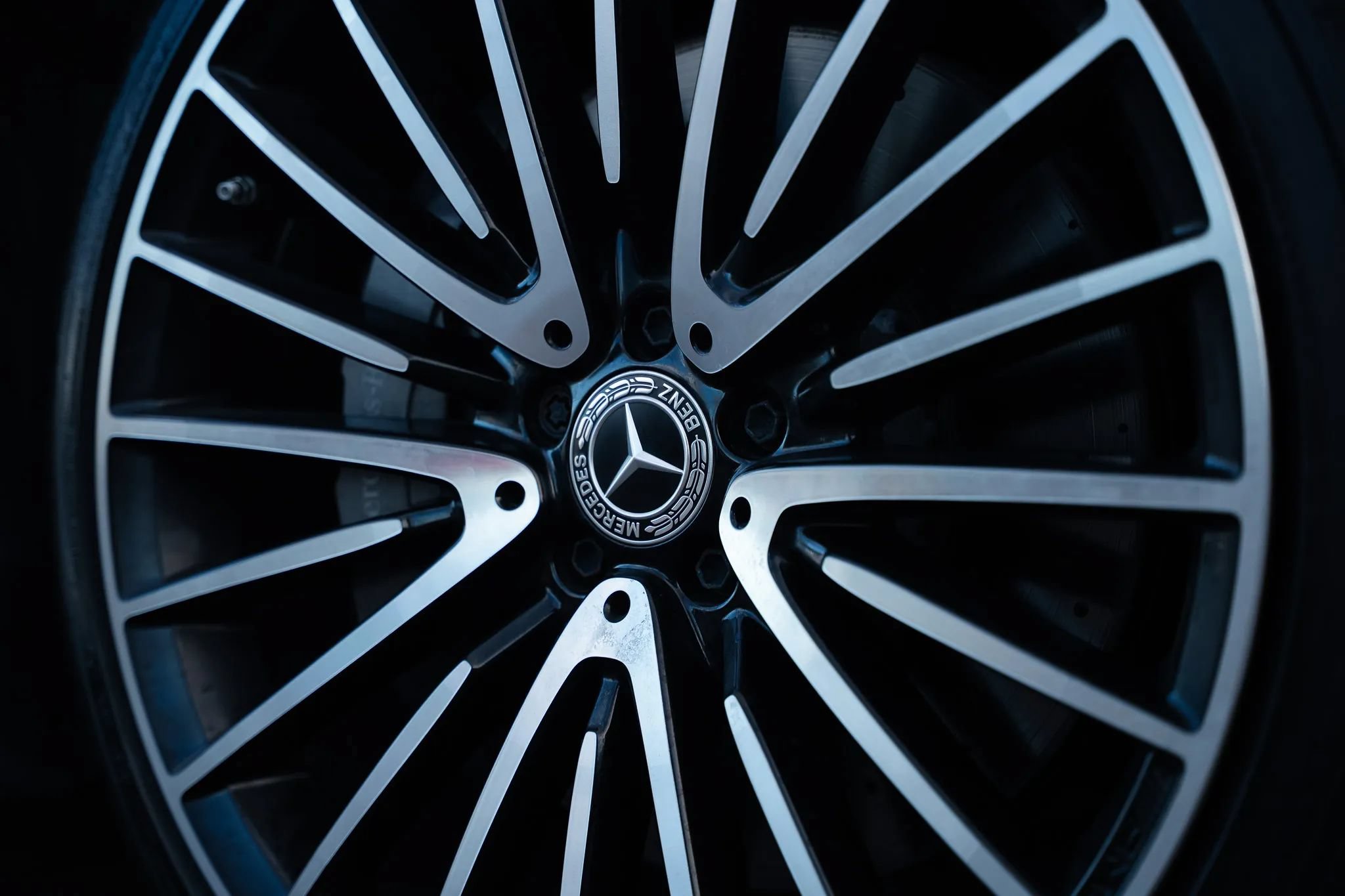 Used 2023 Mercedes-Benz S 580 4MATIC Sedan w/ AMG Line image 18