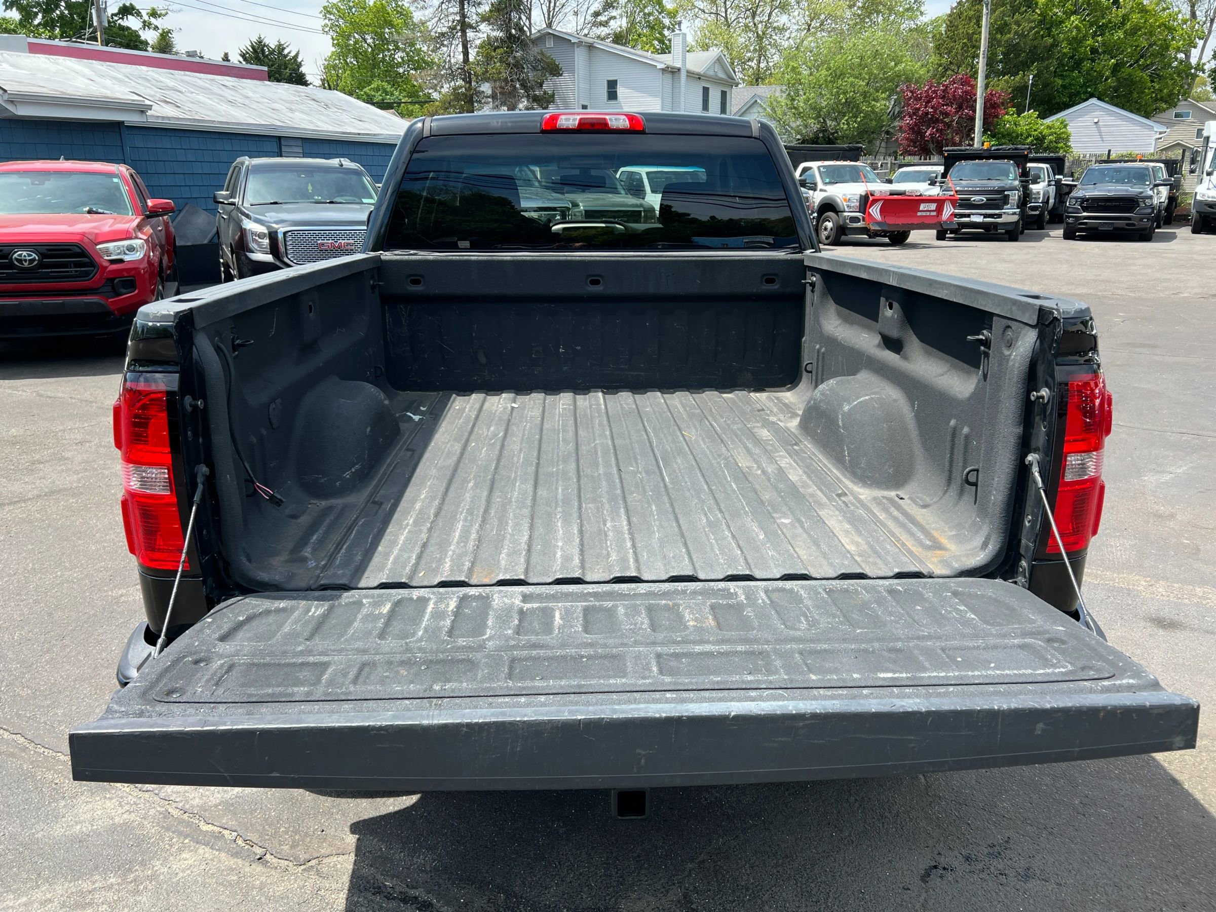 Used 2017 GMC Sierra 1500 SLE w/ SLE Value Package AWD/4WD image 23