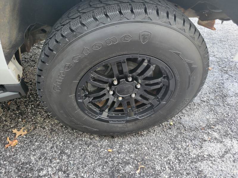 Used 2017 Chevrolet Tahoe 4WD image 33