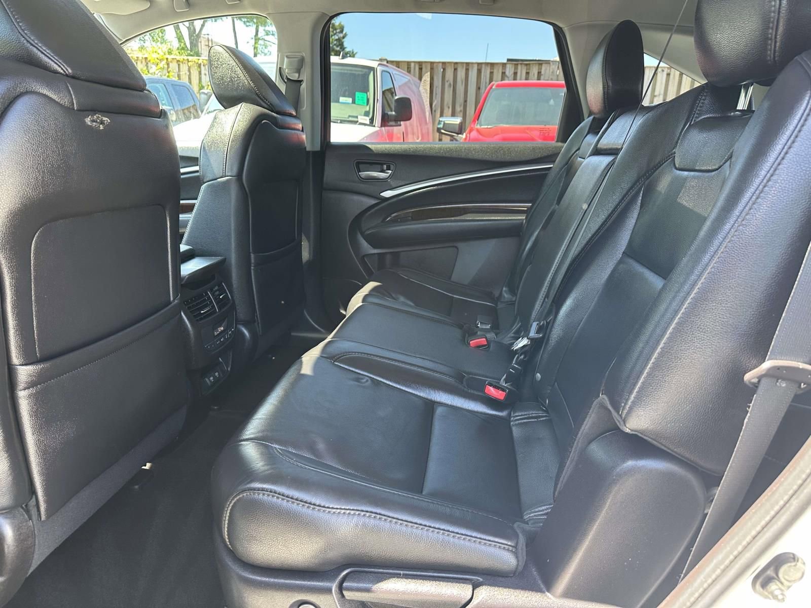 Used 2020 Acura MDX FWD image 23