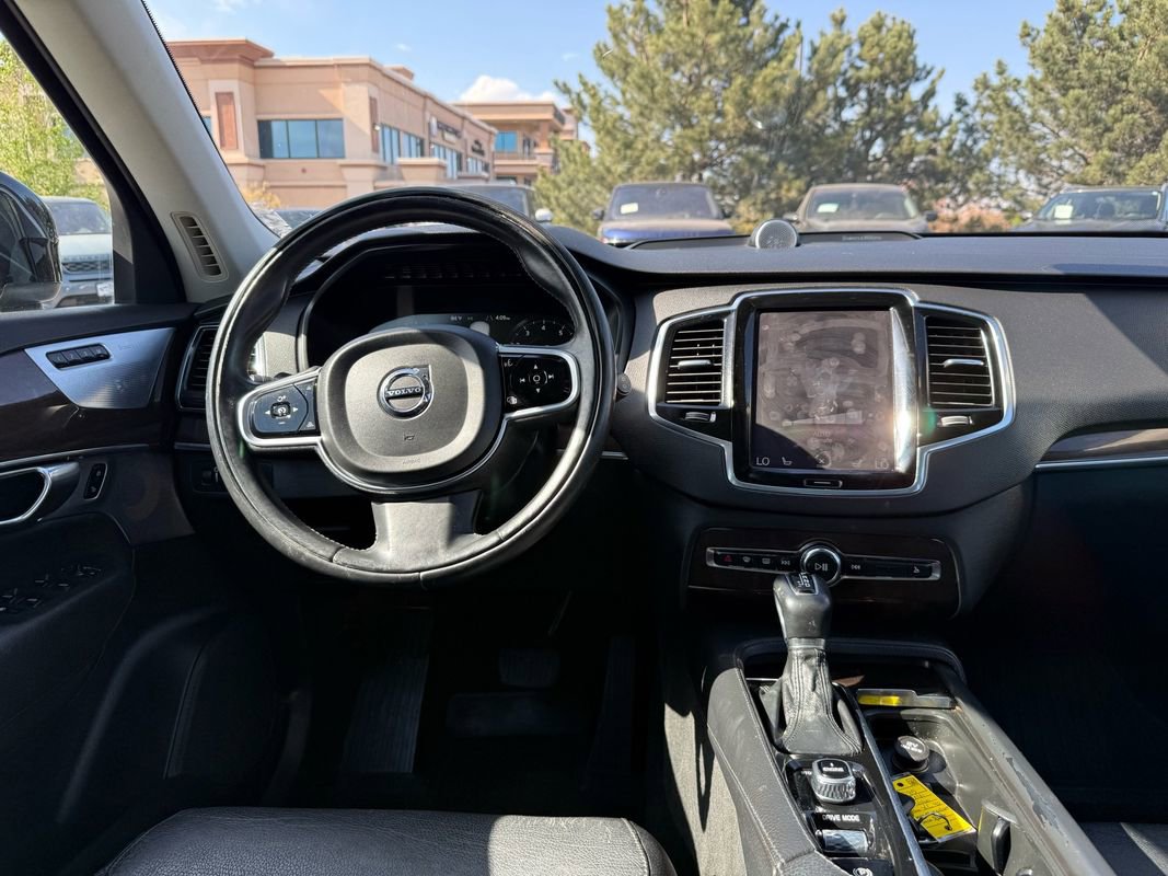 Used 2016 Volvo XC90 T6 Momentum w/ Momentum Plus Package AWD/4WD image 28