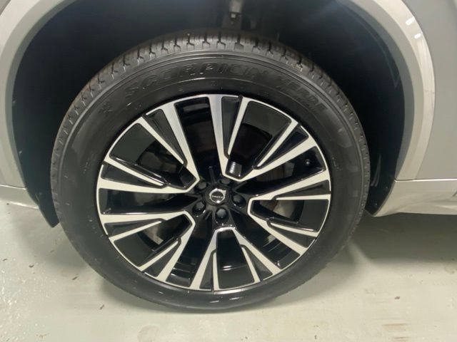 Used 2023 Volvo XC90 T8 Plus w/ Protection Package Premier AWD/4WD image 5