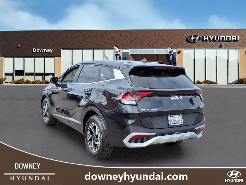 Used 2025 Kia Sportage LX AWD/4WD image 6