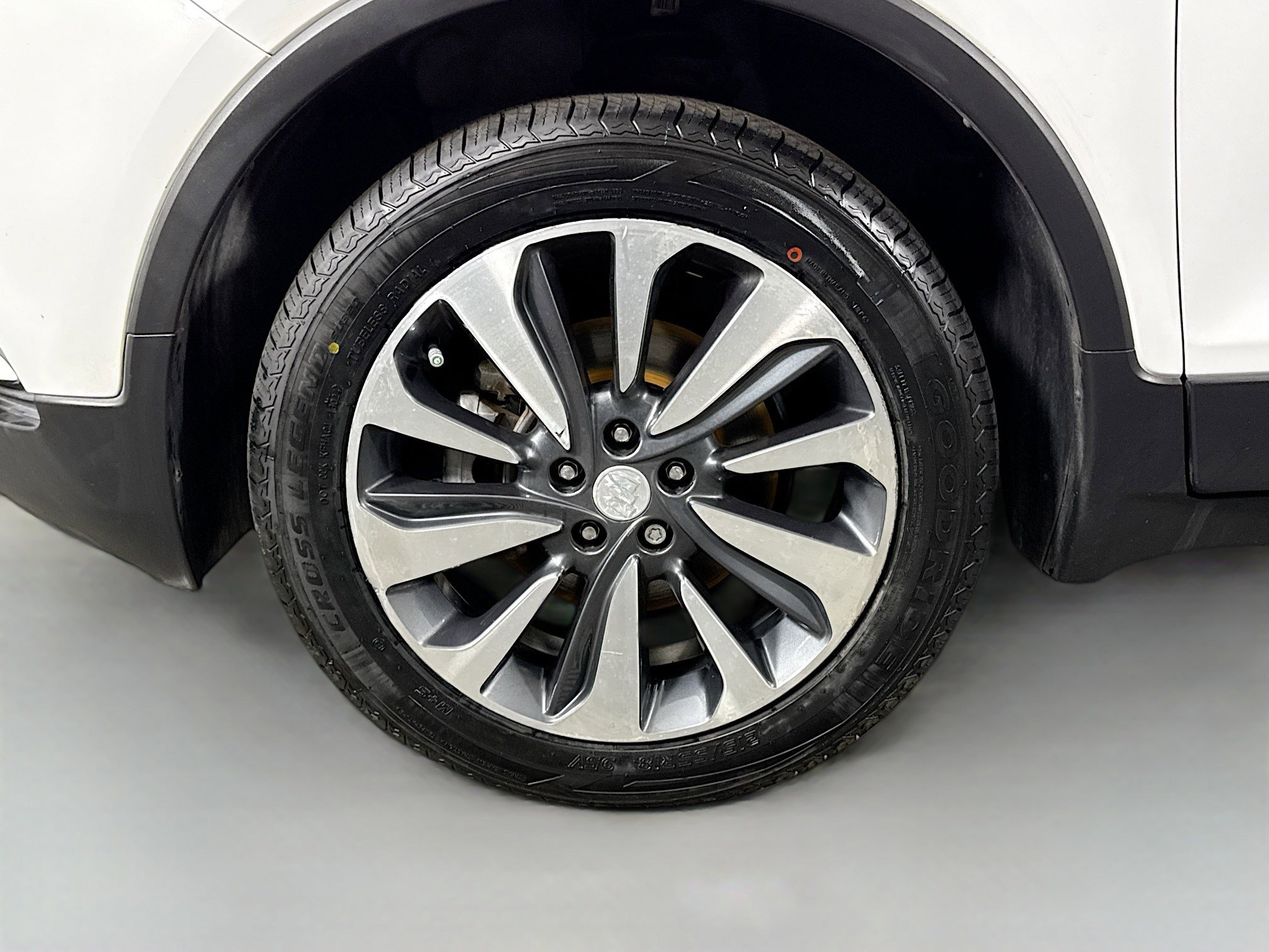 Used 2021 Buick Encore Preferred image 38