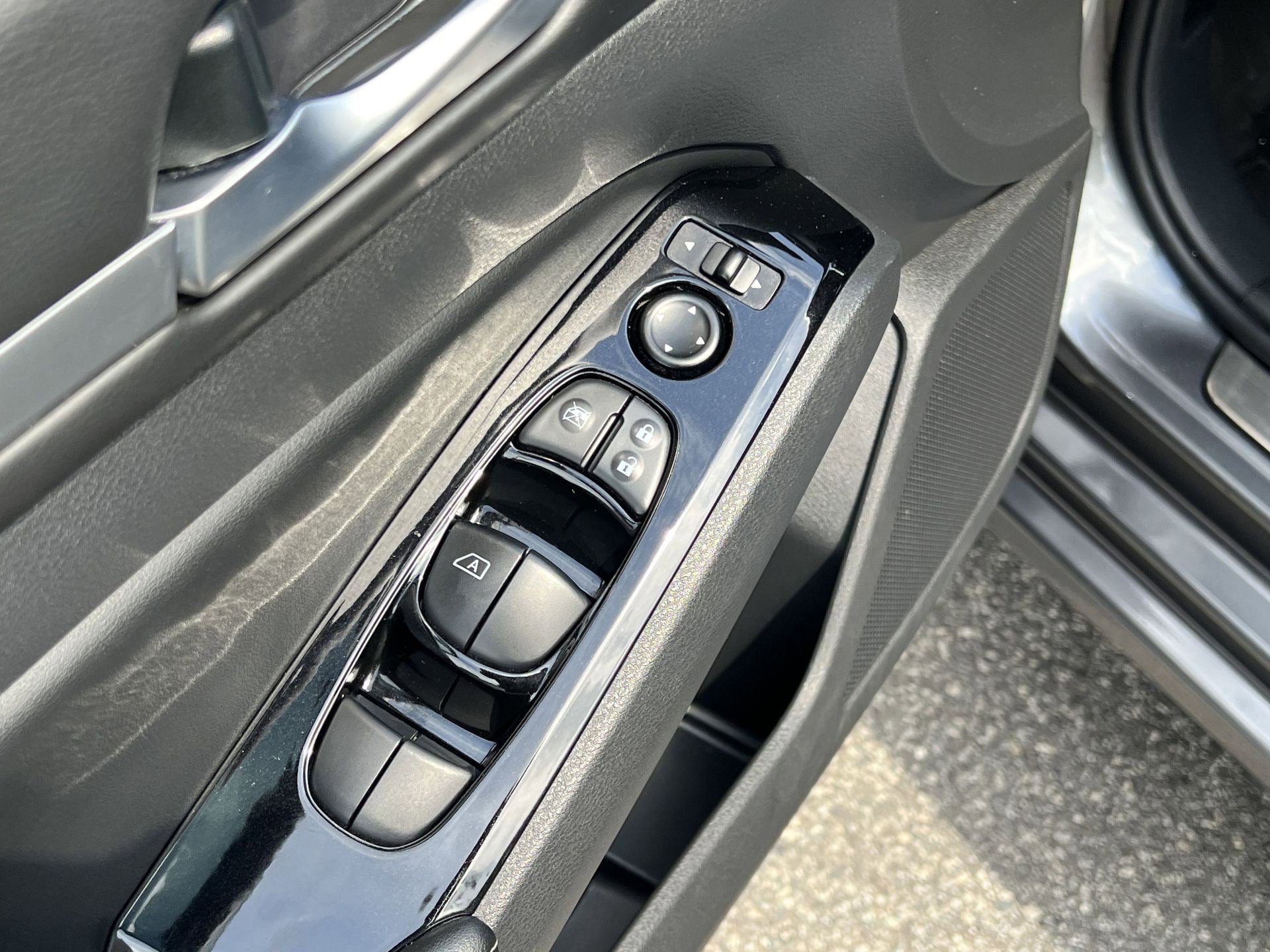 Certified 2024 Nissan Altima 2.5 SL AWD/4WD image 17