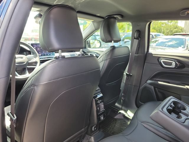 Used 2026 Jeep Compass Latitude AWD/4WD image 11