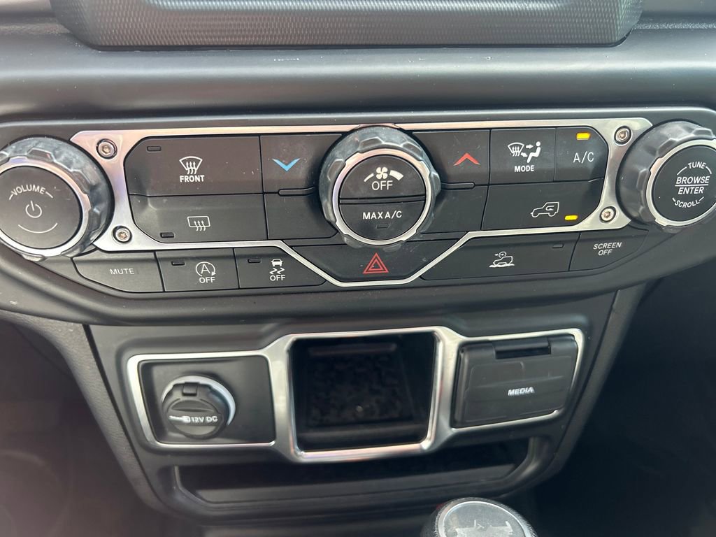 Used 2022 Jeep Wrangler Unlimited Sport AWD/4WD image 21