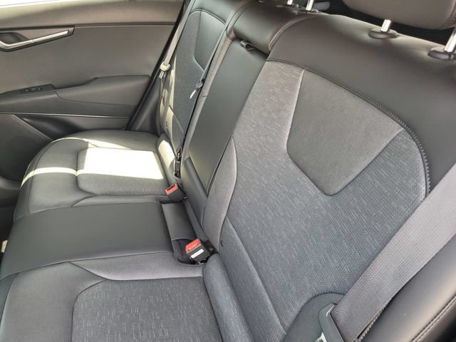 Used 2024 Kia Niro Wave w/ Wave Preserve Package FWD image 13