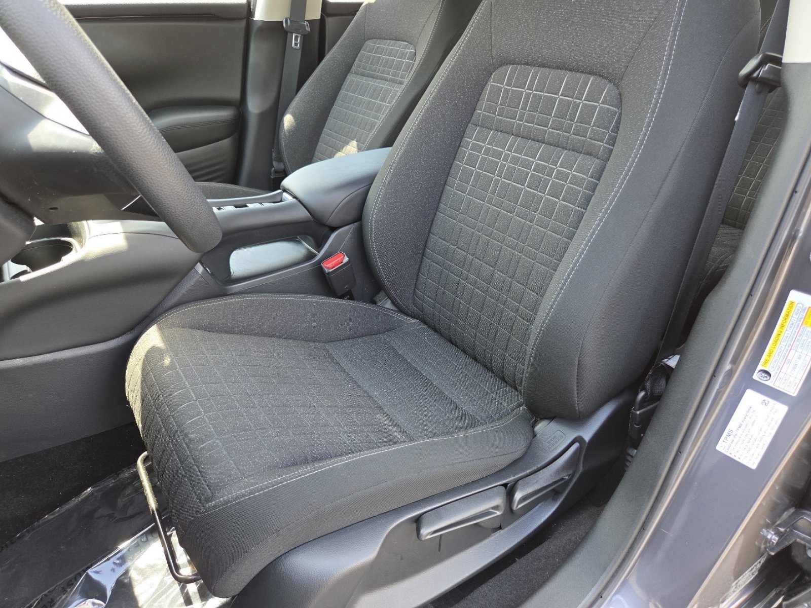Certified 2023 Honda HR-V LX image 24