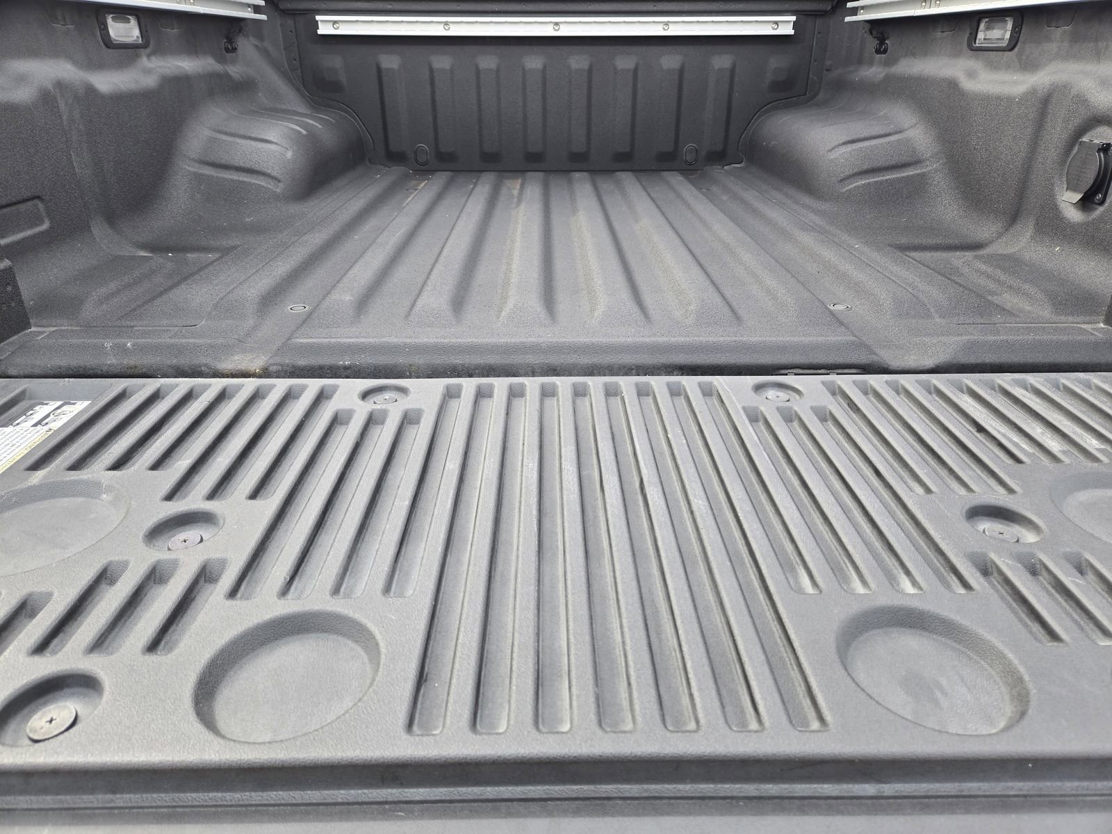 Used 2024 Nissan Frontier PRO-4X w/ Pro Premium Package image 37