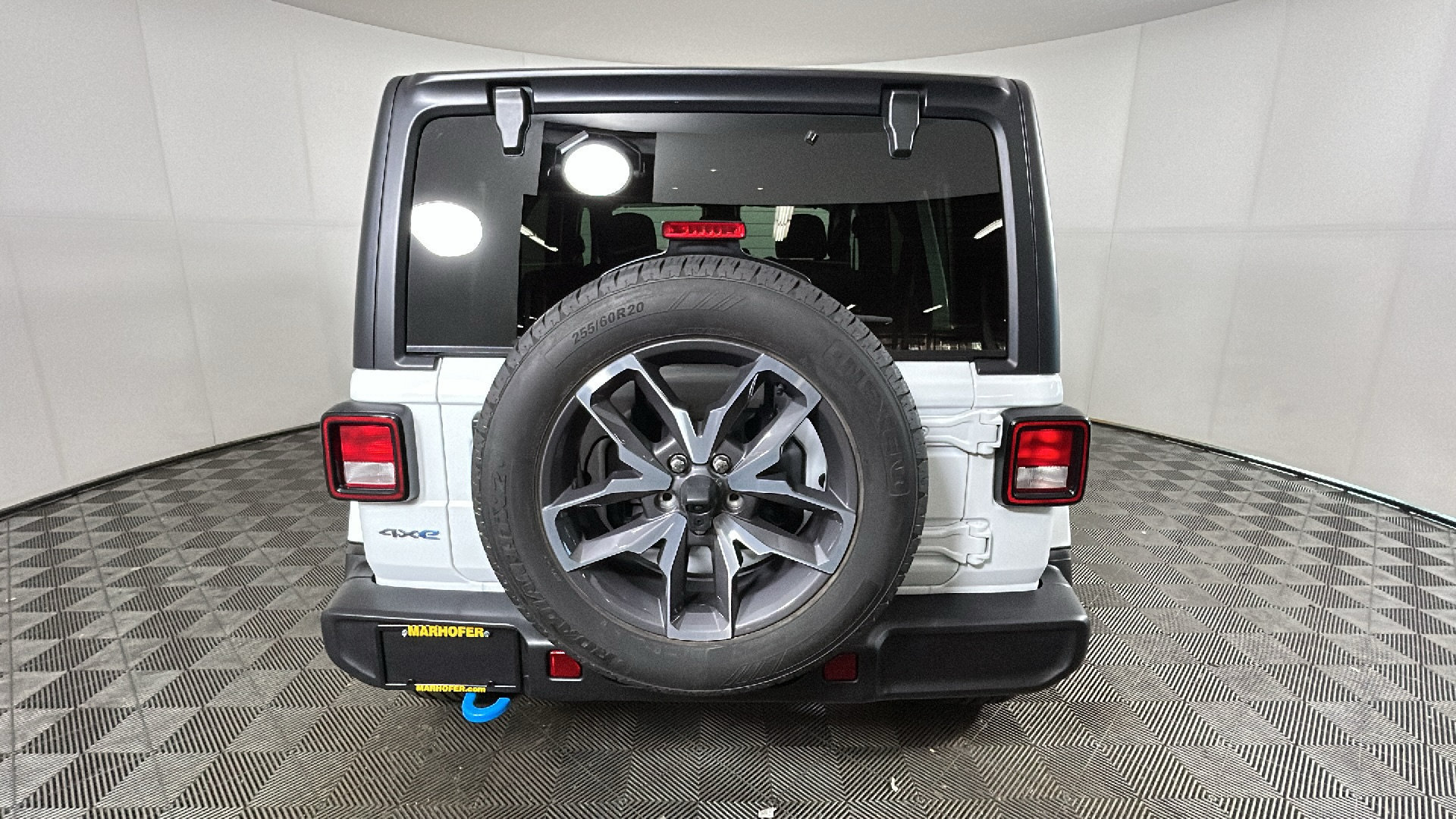 Used 2024 Jeep Wrangler Unlimited w/ Convenience Group AWD/4WD image 4