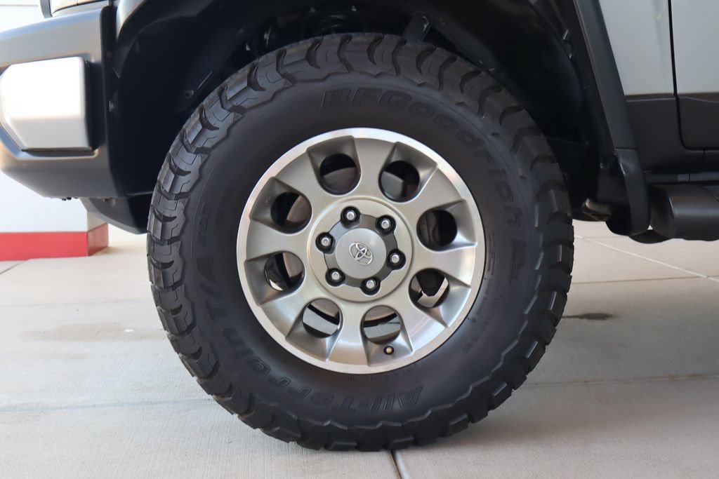 Used 2012 Toyota FJ Cruiser 4WD w/ Upgrade Pkg image 5