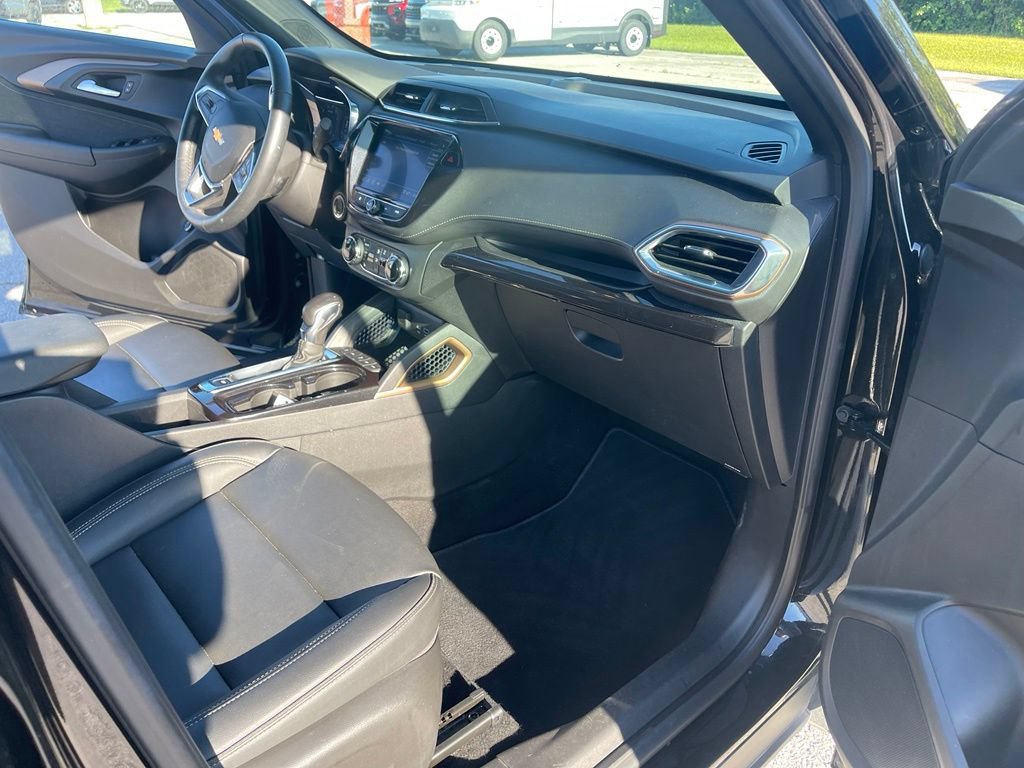 Used 2023 Chevrolet TrailBlazer ACTIV w/ Sun and Liftgate Package AWD/4WD image 19