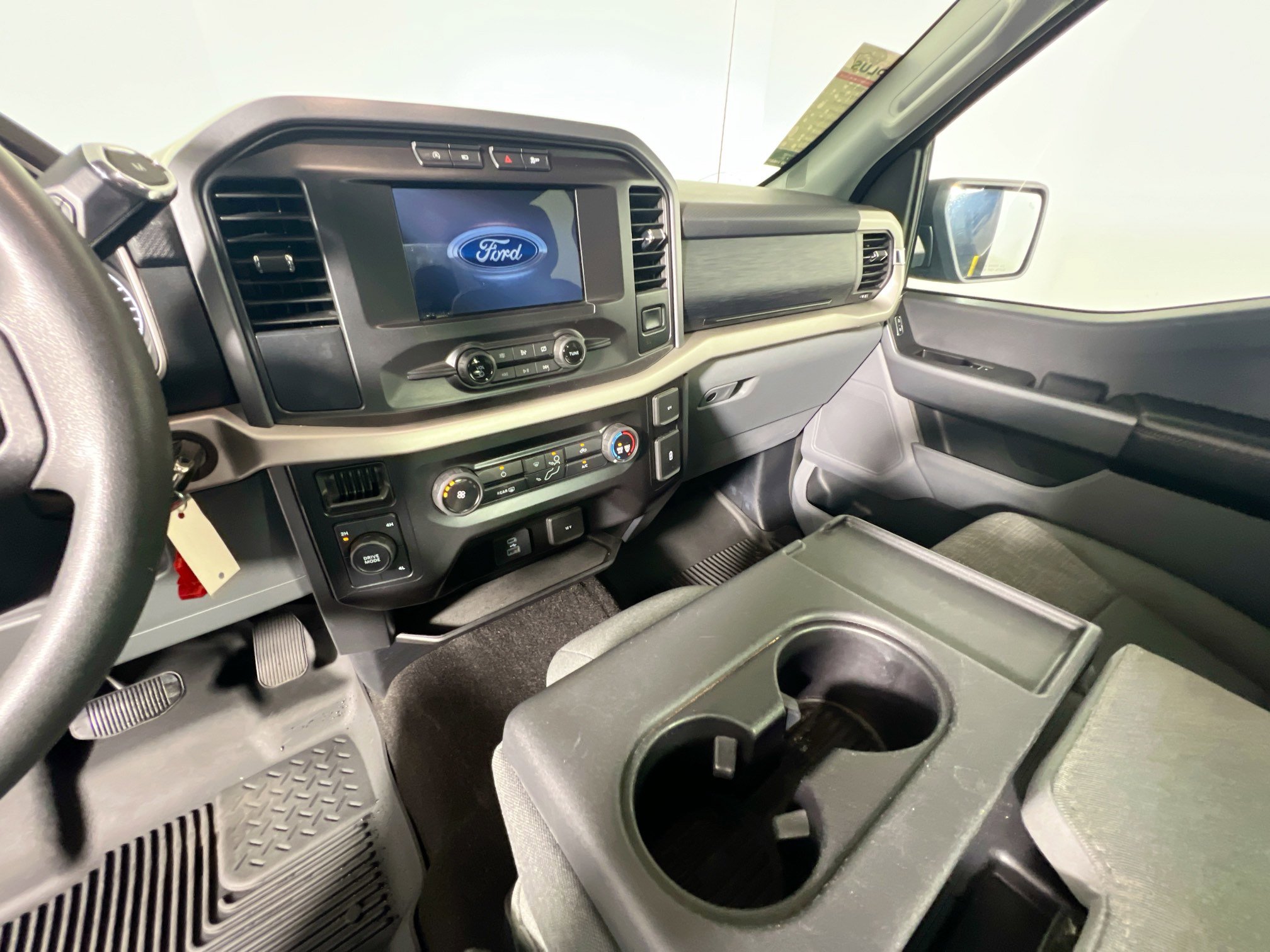 Used 2021 Ford F150 XLT image 25