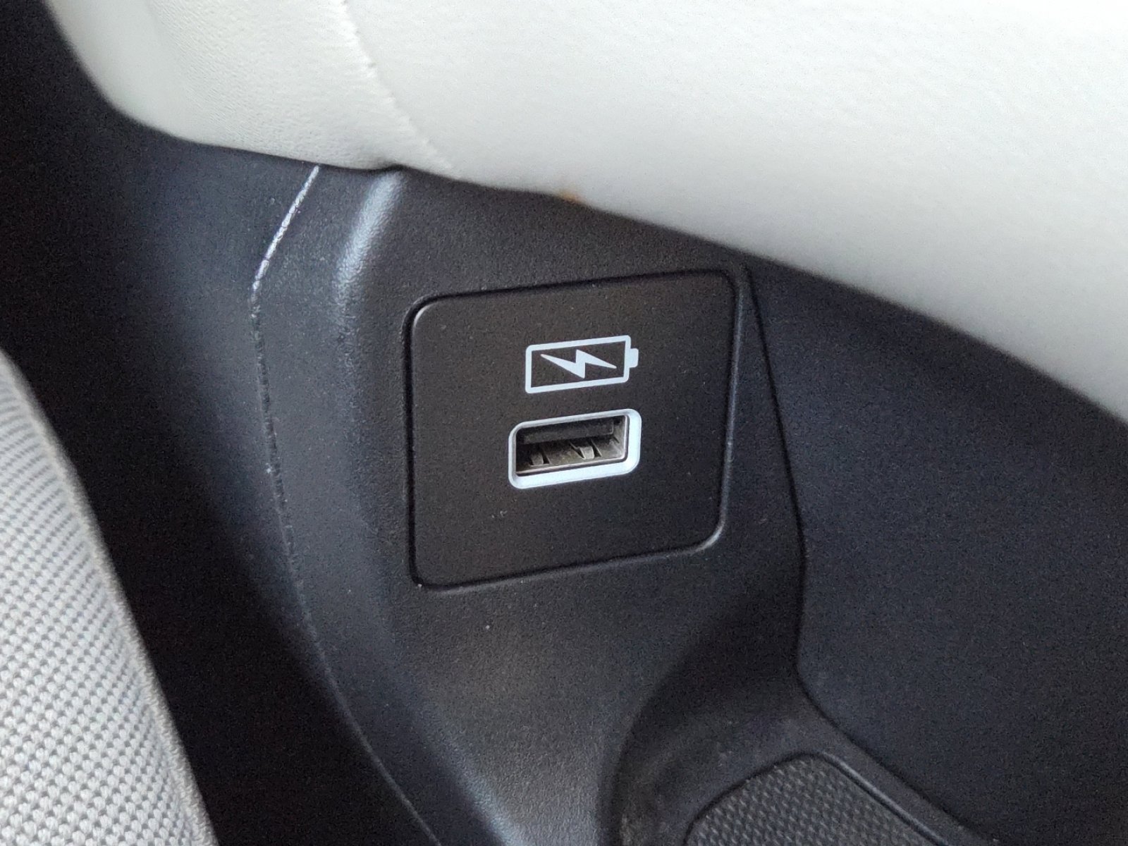 Used 2023 Honda HR-V LX image 31