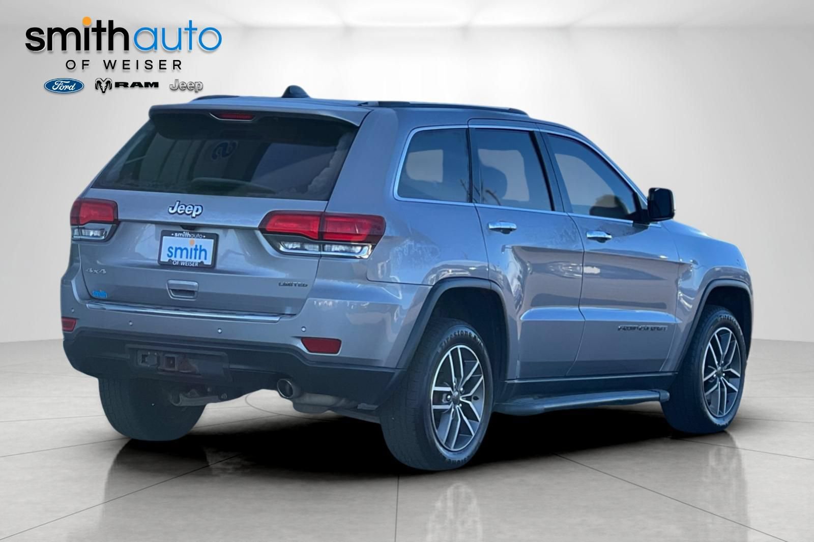 Used 2021 Jeep Grand Cherokee Limited w/ Luxury Group II AWD/4WD image 4