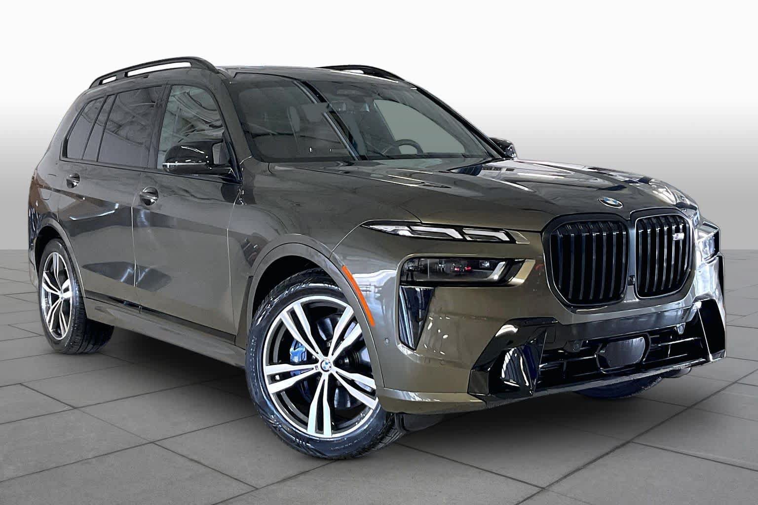 Used 2025 BMW X7 M60i AWD/4WD image 4