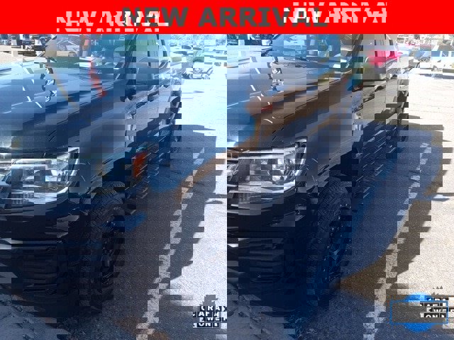 Used 2022 Chevrolet Colorado W/T w/ WT Convenience Package image 3